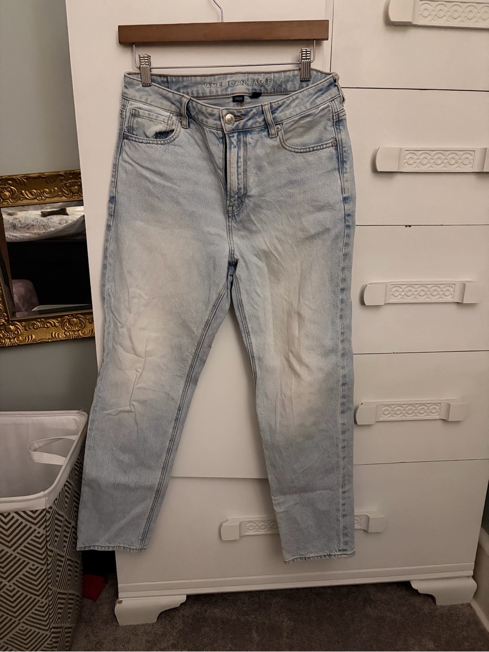 American Eagle Outfitters Light Blue Straight Leg Women’s Jeans